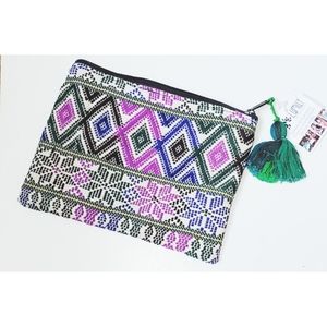 🎄2 for $35🎄MAKE AN OFFER🔴POUCH WALLET PURSE